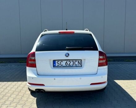 Белый Шкода Октавия, объемом двигателя 2 л и пробегом 240 тыс. км за 3000 $, фото 7 на Automoto.ua