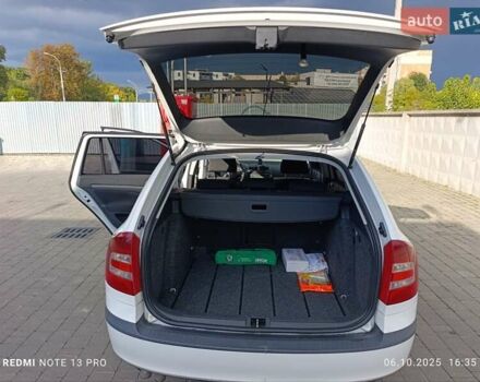 Белый Шкода Октавия, объемом двигателя 1.9 л и пробегом 294 тыс. км за 6200 $, фото 16 на Automoto.ua