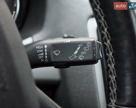 Белый Шкода Октавия, объемом двигателя 1.6 л и пробегом 268 тыс. км за 9500 $, фото 7 на Automoto.ua