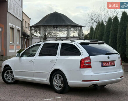 Білий Шкода Октавія, об'ємом двигуна 1.6 л та пробігом 245 тис. км за 6900 $, фото 32 на Automoto.ua