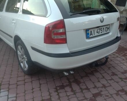 Белый Шкода Октавия, объемом двигателя 2 л и пробегом 250 тыс. км за 5700 $, фото 5 на Automoto.ua