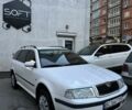 Белый Шкода Октавия, объемом двигателя 1.6 л и пробегом 277 тыс. км за 3999 $, фото 1 на Automoto.ua