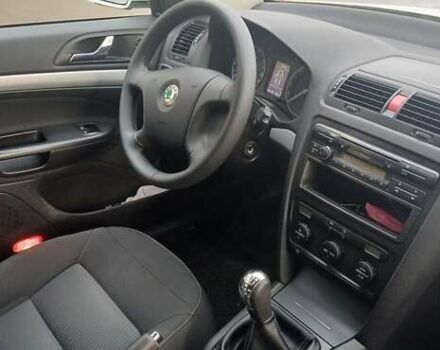 Білий Шкода Октавія, об'ємом двигуна 1.6 л та пробігом 236 тис. км за 6500 $, фото 10 на Automoto.ua