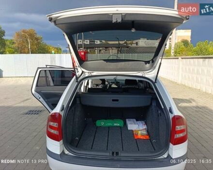 Белый Шкода Октавия, объемом двигателя 1.9 л и пробегом 294 тыс. км за 6200 $, фото 17 на Automoto.ua