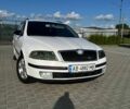 Белый Шкода Октавия, объемом двигателя 1.6 л и пробегом 333 тыс. км за 5200 $, фото 1 на Automoto.ua