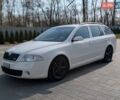 Белый Шкода Октавия, объемом двигателя 1.98 л и пробегом 239 тыс. км за 7450 $, фото 1 на Automoto.ua