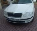 Белый Шкода Октавия, объемом двигателя 2 л и пробегом 250 тыс. км за 5700 $, фото 3 на Automoto.ua