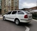 Белый Шкода Октавия, объемом двигателя 1.6 л и пробегом 303 тыс. км за 5500 $, фото 9 на Automoto.ua