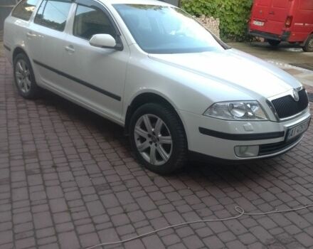 Белый Шкода Октавия, объемом двигателя 2 л и пробегом 250 тыс. км за 5700 $, фото 2 на Automoto.ua