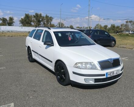 Белый Шкода Октавия, объемом двигателя 1.9 л и пробегом 337 тыс. км за 2700 $, фото 2 на Automoto.ua