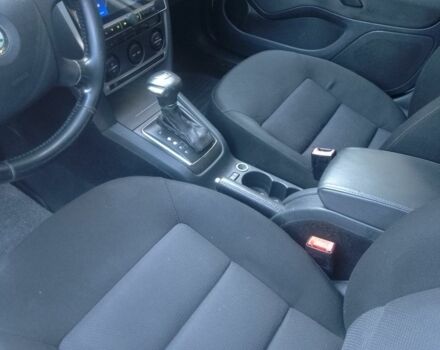 Белый Шкода Октавия, объемом двигателя 2 л и пробегом 250 тыс. км за 5700 $, фото 4 на Automoto.ua