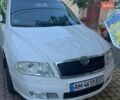 Белый Шкода Октавия, объемом двигателя 1.8 л и пробегом 210 тыс. км за 6700 $, фото 1 на Automoto.ua
