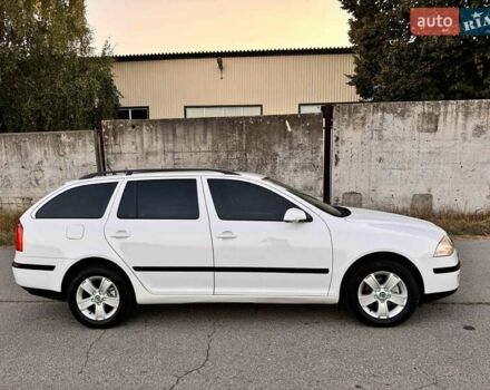 Білий Шкода Октавія, об'ємом двигуна 1.98 л та пробігом 257 тис. км за 6500 $, фото 1 на Automoto.ua