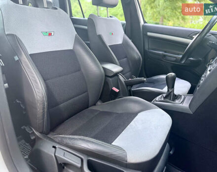 Белый Шкода Октавия, объемом двигателя 2 л и пробегом 269 тыс. км за 9250 $, фото 28 на Automoto.ua