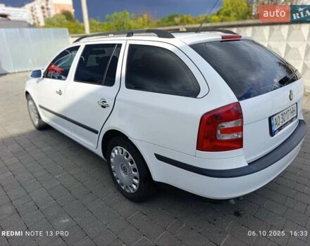 Белый Шкода Октавия, объемом двигателя 1.9 л и пробегом 294 тыс. км за 6200 $, фото 3 на Automoto.ua