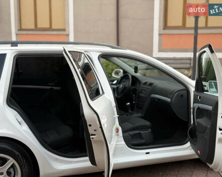 Білий Шкода Октавія, об'ємом двигуна 1.6 л та пробігом 245 тис. км за 6900 $, фото 53 на Automoto.ua