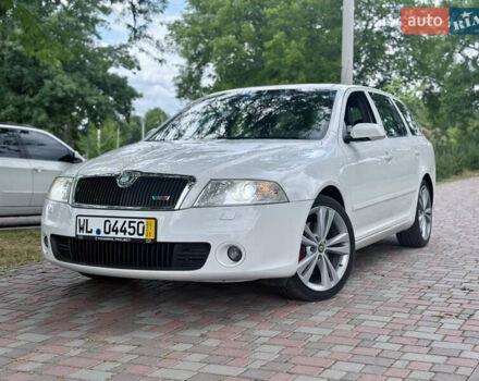 Белый Шкода Октавия, объемом двигателя 2 л и пробегом 269 тыс. км за 9250 $, фото 1 на Automoto.ua