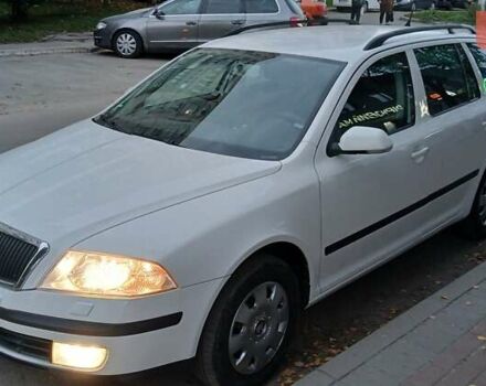 Білий Шкода Октавія, об'ємом двигуна 1.6 л та пробігом 236 тис. км за 6500 $, фото 7 на Automoto.ua
