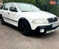 Білий Шкода Октавія, об'ємом двигуна 1.9 л та пробігом 211 тис. км за 5999 $, фото 1 на Automoto.ua