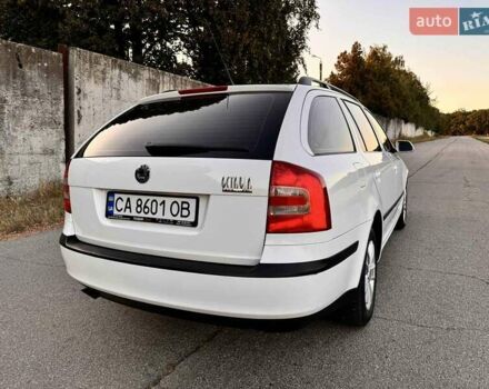 Білий Шкода Октавія, об'ємом двигуна 1.98 л та пробігом 257 тис. км за 6500 $, фото 2 на Automoto.ua