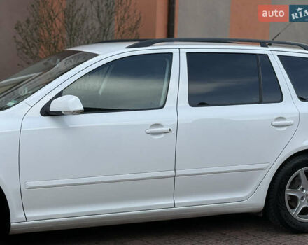 Білий Шкода Октавія, об'ємом двигуна 1.6 л та пробігом 245 тис. км за 6900 $, фото 10 на Automoto.ua