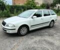 Белый Шкода Октавия, объемом двигателя 1.9 л и пробегом 437 тыс. км за 2450 $, фото 1 на Automoto.ua