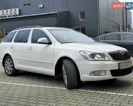 Белый Шкода Октавия, объемом двигателя 1.6 л и пробегом 268 тыс. км за 9500 $, фото 26 на Automoto.ua