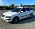 Білий Шкода Октавія, об'ємом двигуна 1.6 л та пробігом 333 тис. км за 5200 $, фото 1 на Automoto.ua