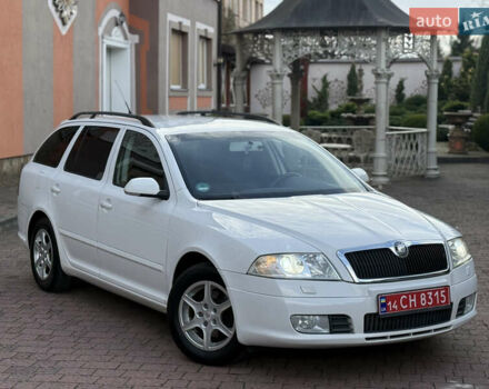 Білий Шкода Октавія, об'ємом двигуна 1.6 л та пробігом 245 тис. км за 6900 $, фото 16 на Automoto.ua