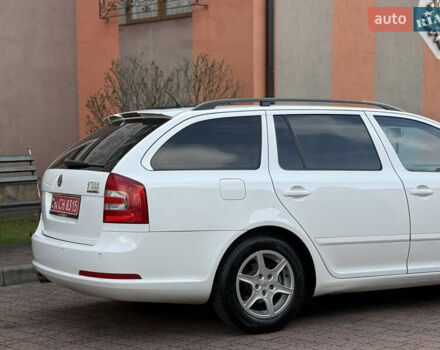 Білий Шкода Октавія, об'ємом двигуна 1.6 л та пробігом 245 тис. км за 6900 $, фото 28 на Automoto.ua