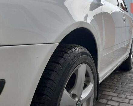 Белый Шкода Октавия, объемом двигателя 1.6 л и пробегом 214 тыс. км за 6000 $, фото 6 на Automoto.ua