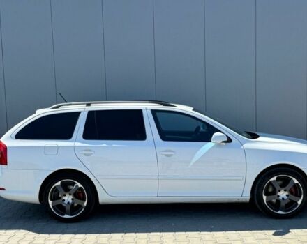 Белый Шкода Октавия, объемом двигателя 2 л и пробегом 240 тыс. км за 3000 $, фото 3 на Automoto.ua