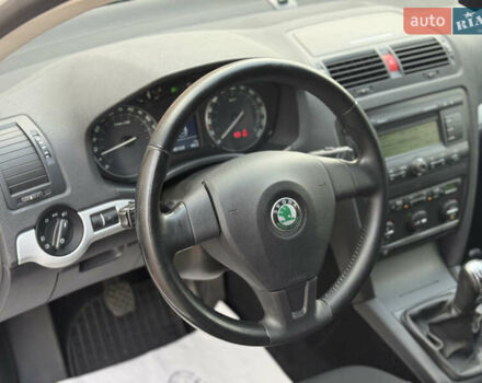 Білий Шкода Октавія, об'ємом двигуна 1.6 л та пробігом 245 тис. км за 6900 $, фото 39 на Automoto.ua