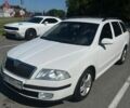 Білий Шкода Октавія, об'ємом двигуна 1.8 л та пробігом 260 тис. км за 5600 $, фото 1 на Automoto.ua
