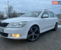 Білий Шкода Октавія, об'ємом двигуна 1.6 л та пробігом 260 тис. км за 8199 $, фото 1 на Automoto.ua
