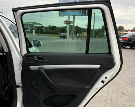 Білий Шкода Октавія, об'ємом двигуна 1.6 л та пробігом 235 тис. км за 6700 $, фото 29 на Automoto.ua