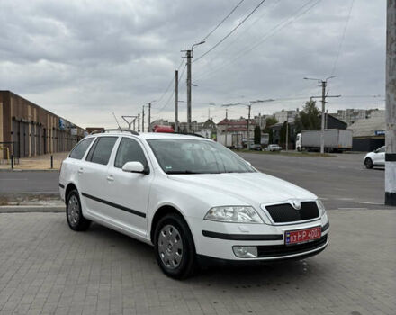 Білий Шкода Октавія, об'ємом двигуна 1.6 л та пробігом 235 тис. км за 6700 $, фото 2 на Automoto.ua