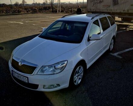 Білий Шкода Октавія, об'ємом двигуна 1.8 л та пробігом 222 тис. км за 7500 $, фото 1 на Automoto.ua