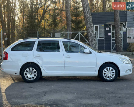 Белый Шкода Октавия, объемом двигателя 1.6 л и пробегом 236 тыс. км за 8200 $, фото 7 на Automoto.ua