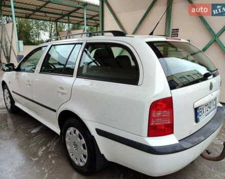 Белый Шкода Октавия, объемом двигателя 1.6 л и пробегом 217 тыс. км за 5500 $, фото 26 на Automoto.ua