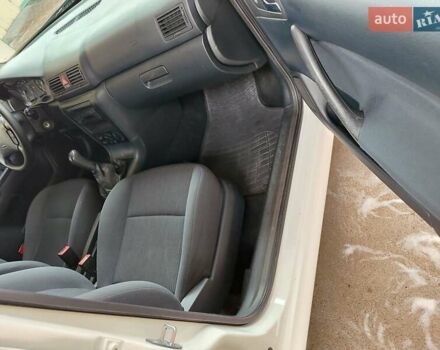 Белый Шкода Октавия, объемом двигателя 1.6 л и пробегом 217 тыс. км за 5500 $, фото 25 на Automoto.ua