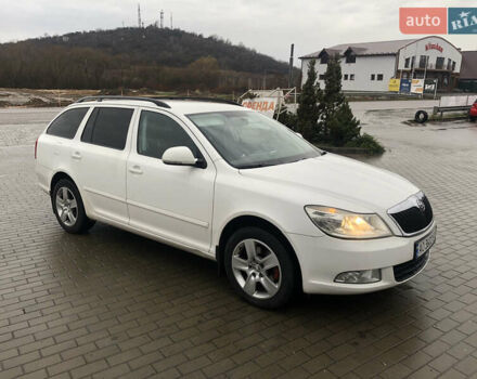 Білий Шкода Октавія, об'ємом двигуна 1.39 л та пробігом 230 тис. км за 6600 $, фото 1 на Automoto.ua