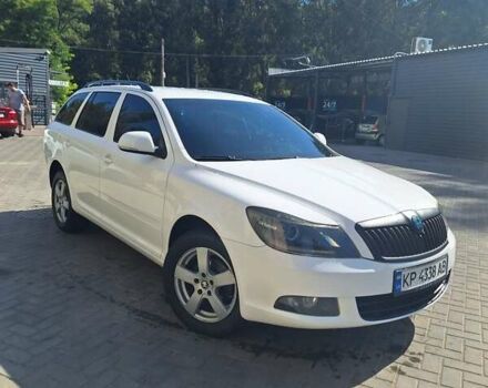 Білий Шкода Октавія, об'ємом двигуна 1.6 л та пробігом 320 тис. км за 7100 $, фото 5 на Automoto.ua