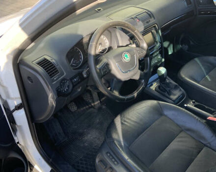 Білий Шкода Октавія, об'ємом двигуна 1.98 л та пробігом 261 тис. км за 7999 $, фото 9 на Automoto.ua