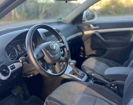 Белый Шкода Октавия, объемом двигателя 1.6 л и пробегом 236 тыс. км за 8200 $, фото 25 на Automoto.ua