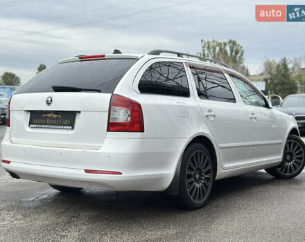 Белый Шкода Октавия, объемом двигателя 1.8 л и пробегом 171 тыс. км за 7800 $, фото 1 на Automoto.ua