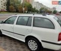 Белый Шкода Октавия, объемом двигателя 1.6 л и пробегом 217 тыс. км за 5500 $, фото 17 на Automoto.ua