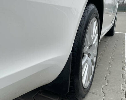 Білий Шкода Октавія, об'ємом двигуна 1.6 л та пробігом 299 тис. км за 7600 $, фото 22 на Automoto.ua