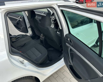 Білий Шкода Октавія, об'ємом двигуна 2 л та пробігом 260 тис. км за 9400 $, фото 48 на Automoto.ua