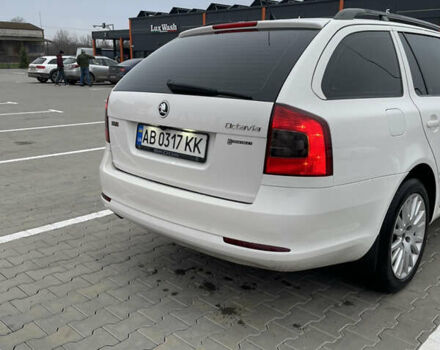 Білий Шкода Октавія, об'ємом двигуна 1.6 л та пробігом 299 тис. км за 7600 $, фото 18 на Automoto.ua